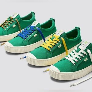 NIB Cariuma OCA Low Green Canvas Sneaker